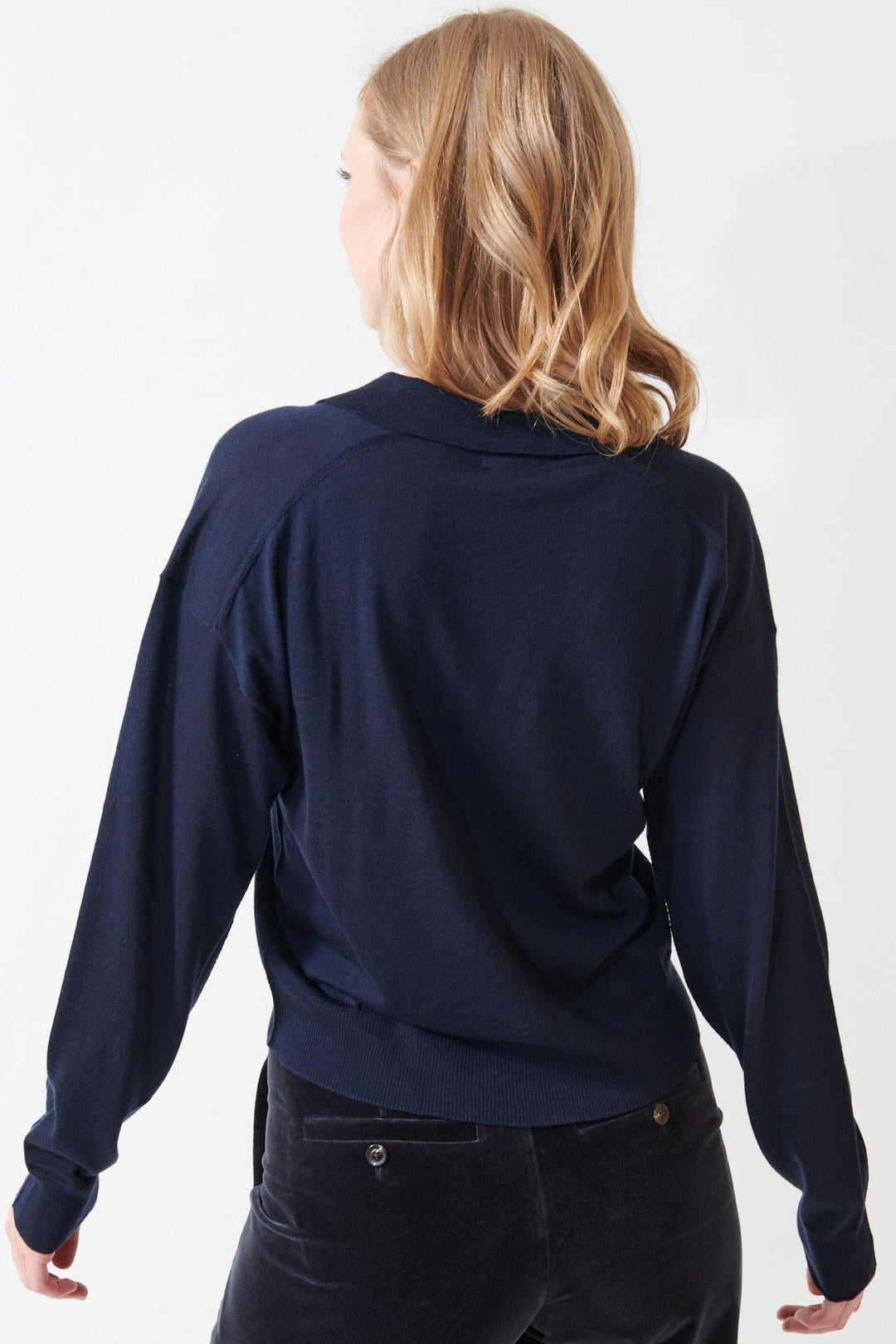 Madi wearing Soeur Fleming Sweater rear view