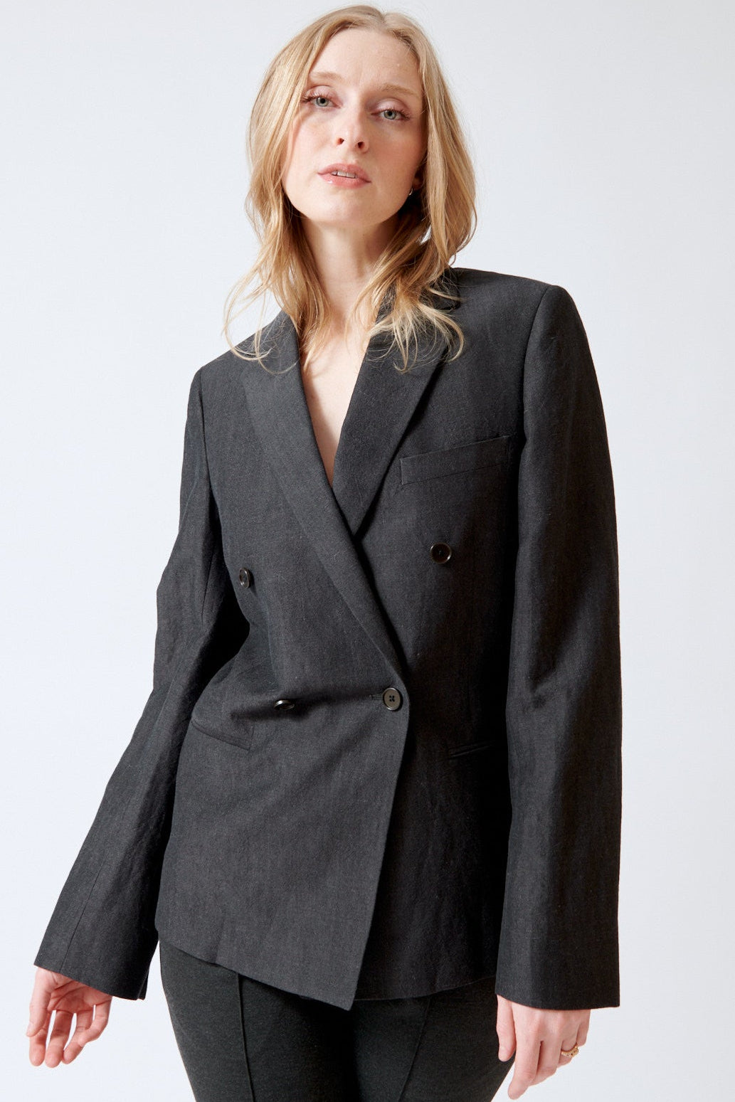 Madi wearing Christian Wijnants Japira Double Breasted Blazer front view