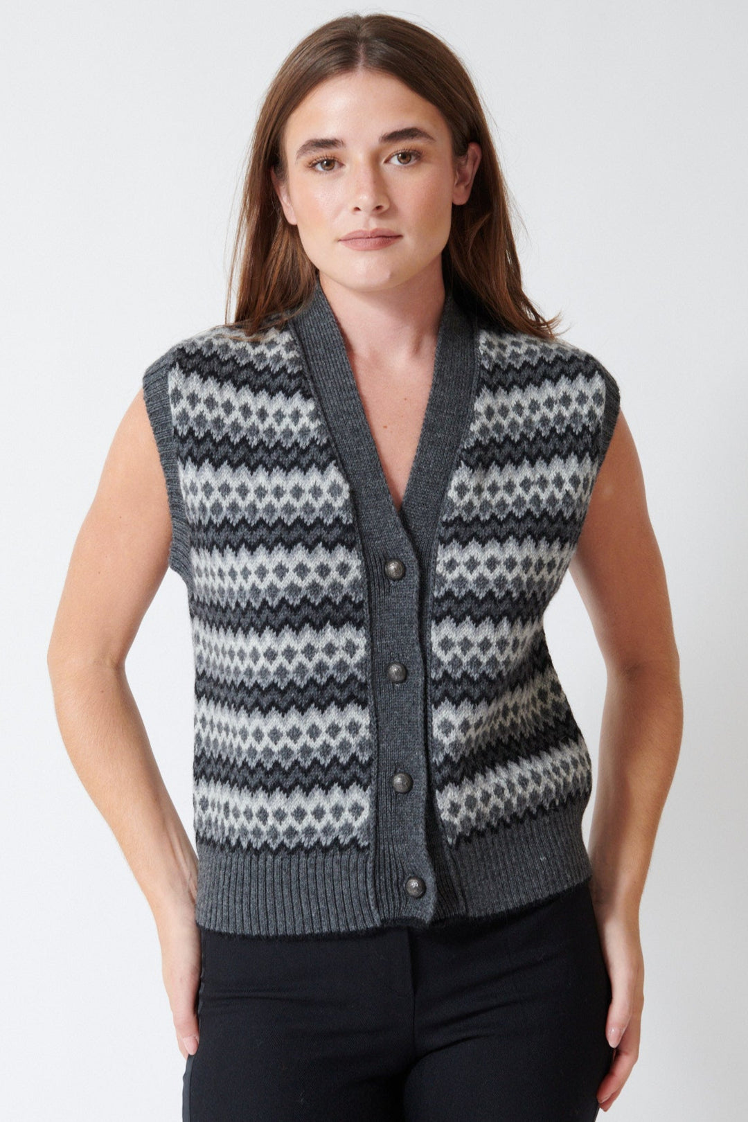 Julia wearing Momoni Thyme Knitwear Vest in Grey Multicolor, front view.