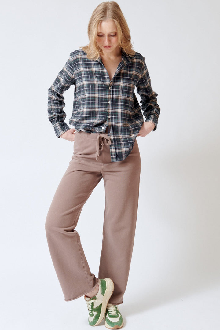 Madi wearing Frank & Eileen Catherine Long Sweatpant front view