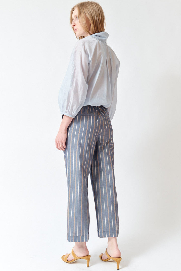 Madi wearing Peserico Linen Cotton Blend Pinstriped Chambray Pants rea view