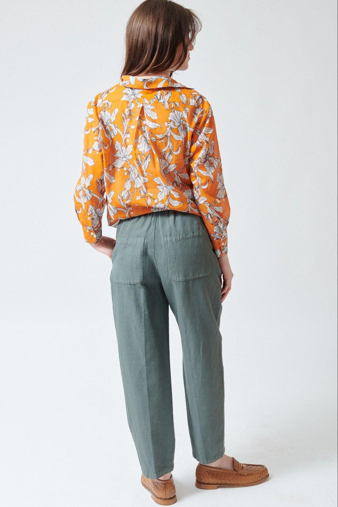 Sophie wearing Rosso 35 Garment Dyed Elasticated Trousers rear view