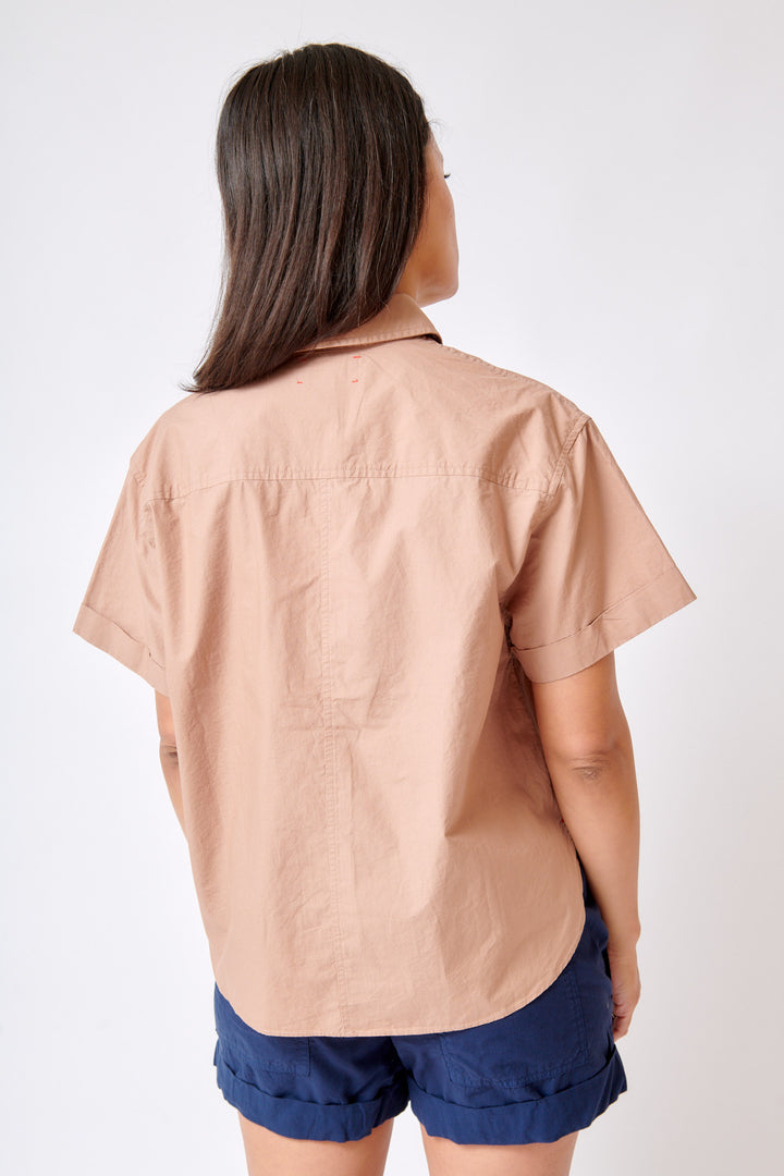 Amanda wearing Xirena Drake Shirt rear view
