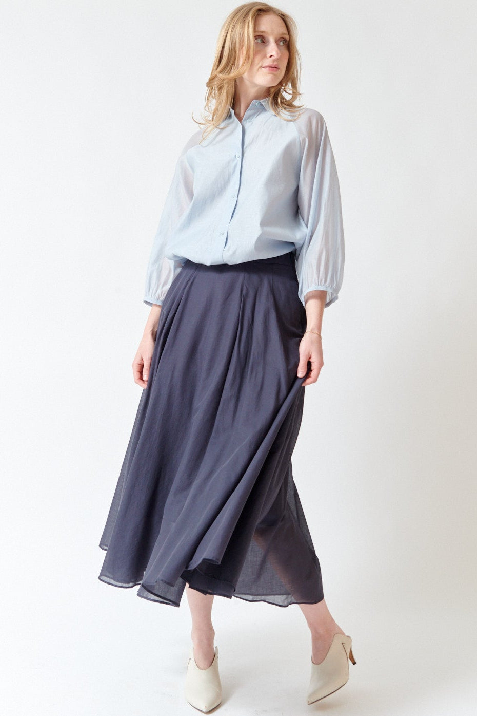 Madi wearing Peserico Pure Cotton Voile Midi Skirt front view