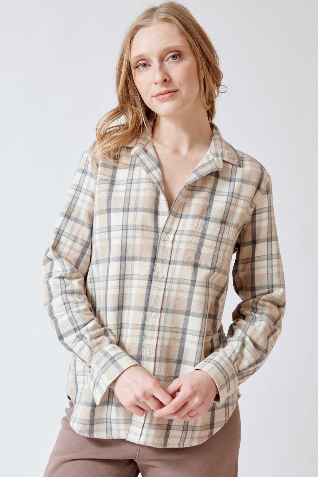 Madi wearing Frank & Eileen Eileen Relaxed Button Up Shirt front view
