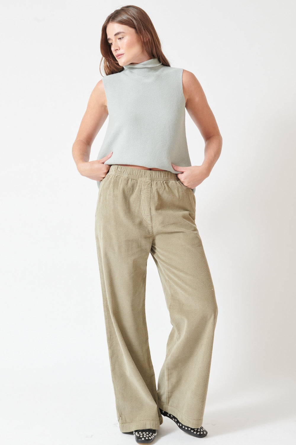 Julia wearing Christian Wijnants Padola Pants front view