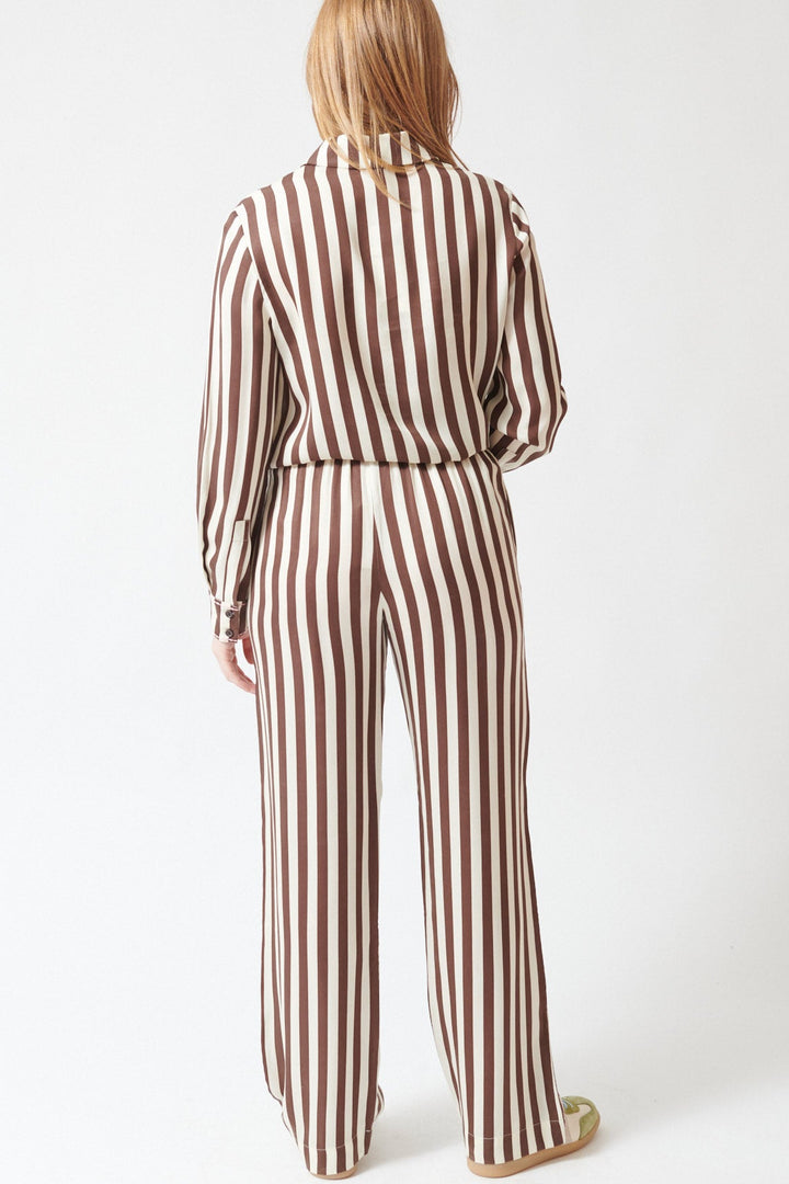 Waverly wearing Stine Goya Dry Viscose Elasticated Long Pants rear view