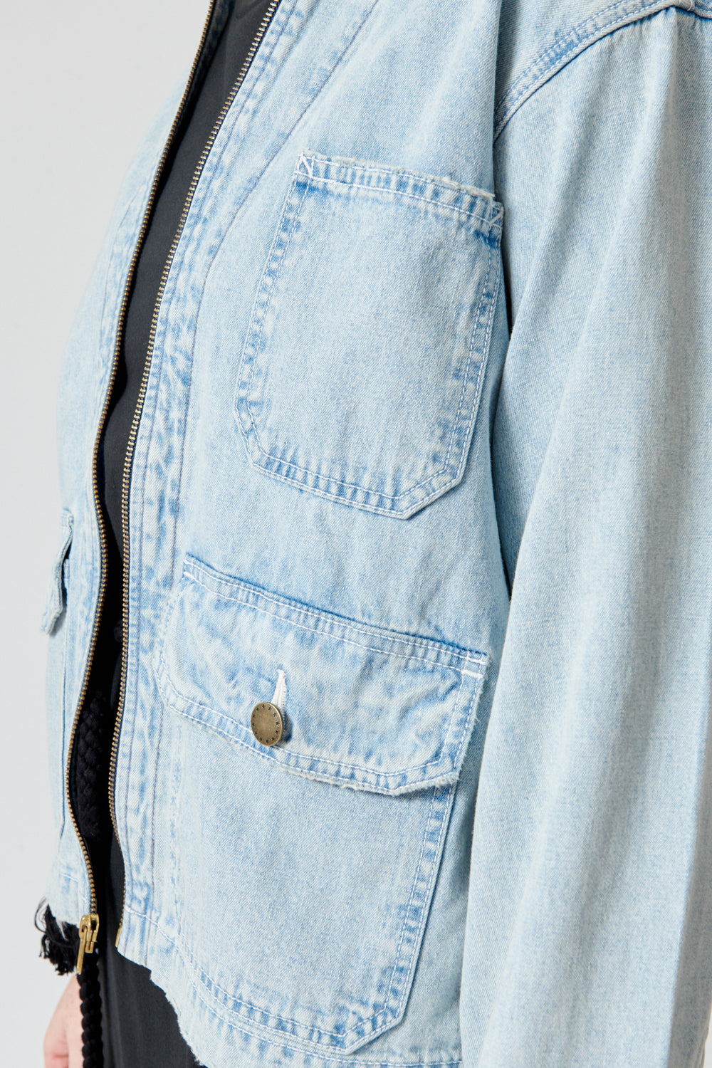 Waverly wearing The Great The Zip Front/detail Chore Jacket
