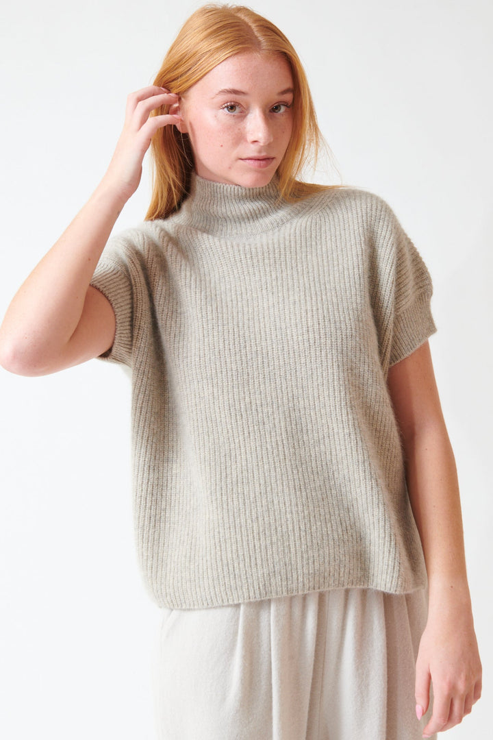 Aysia wearing Evam Eva Wool Fox Aze Vest front view