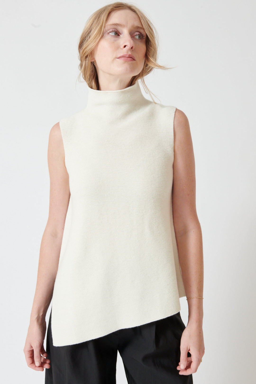 Madi wearing Christian Wijnants Kalixa Knit Top front view