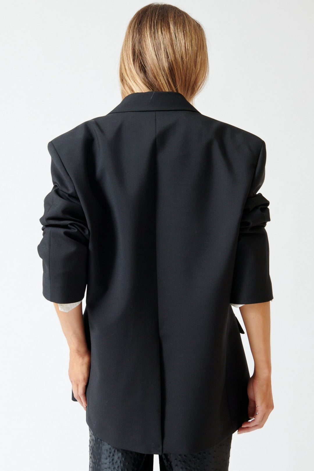 Mari wearing Róhe Contrast Detail Blazer rear view