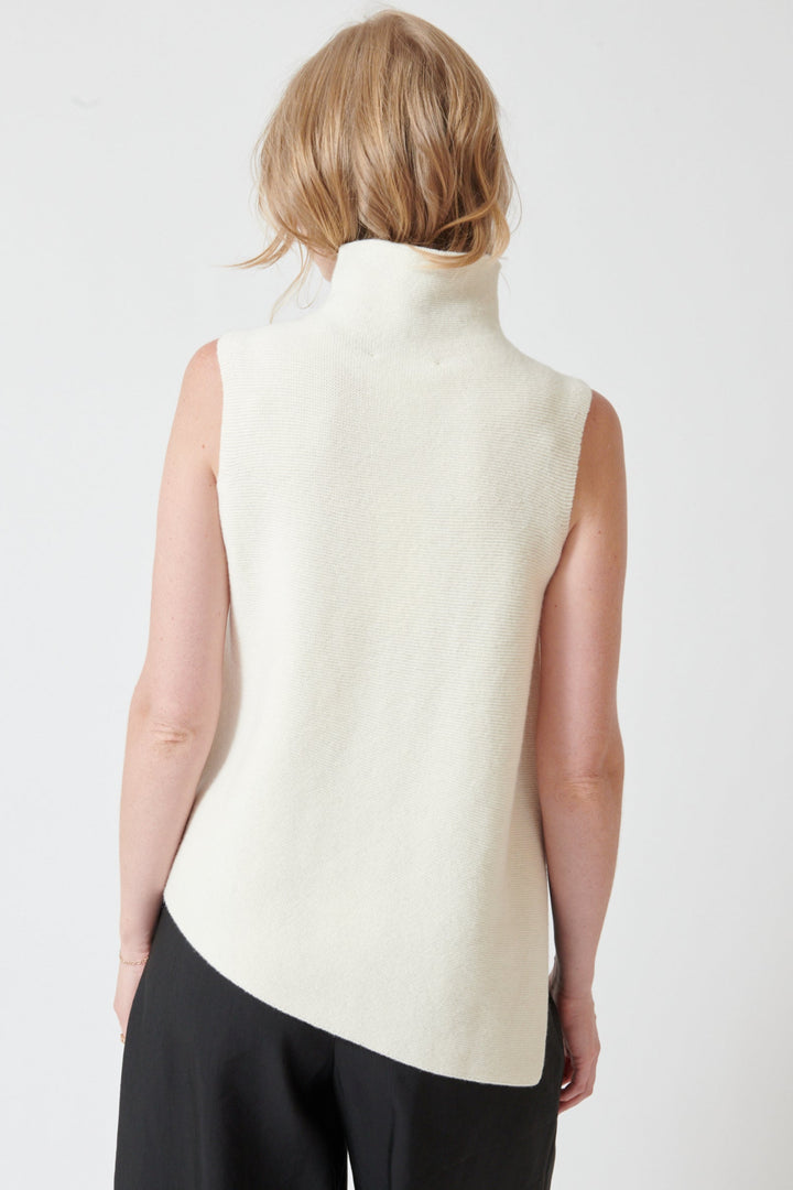 Madi wearing Christian Wijnants Kalixa Knit Top rear view
