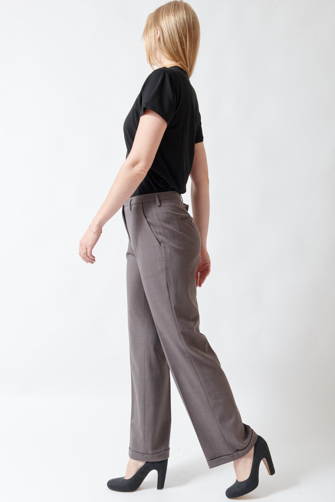 Maddie wearing Seventy Joannie Trouser side view