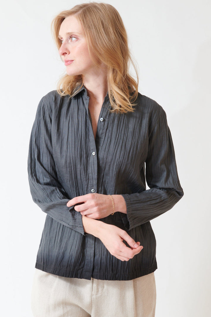 Madi wearing Evam Eva Linen Gradation Shirt front view