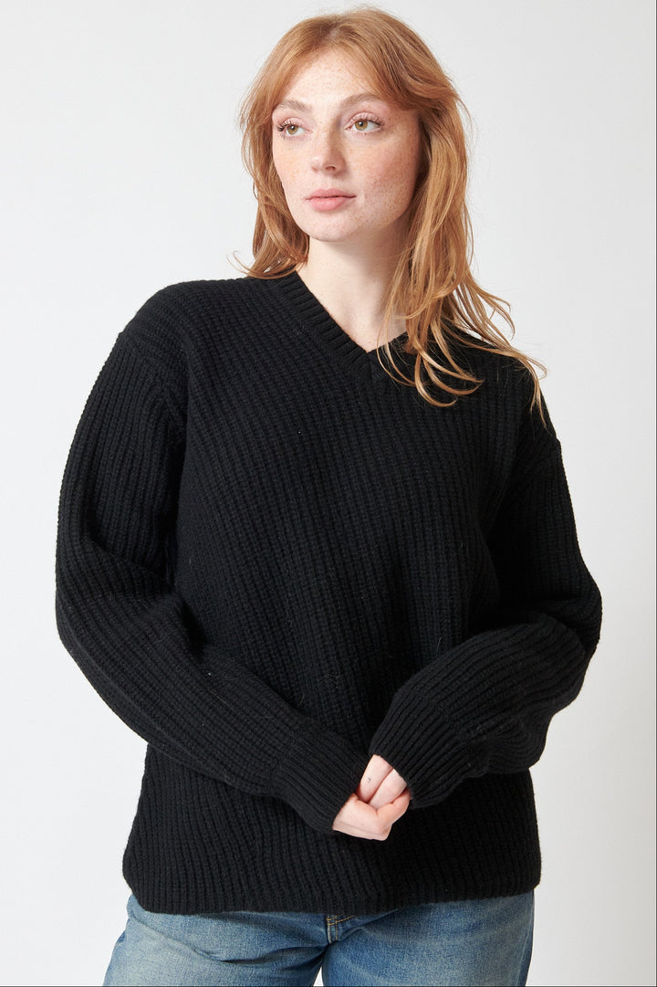 Waverly wearing 6397 Angled Rib V Neck front view