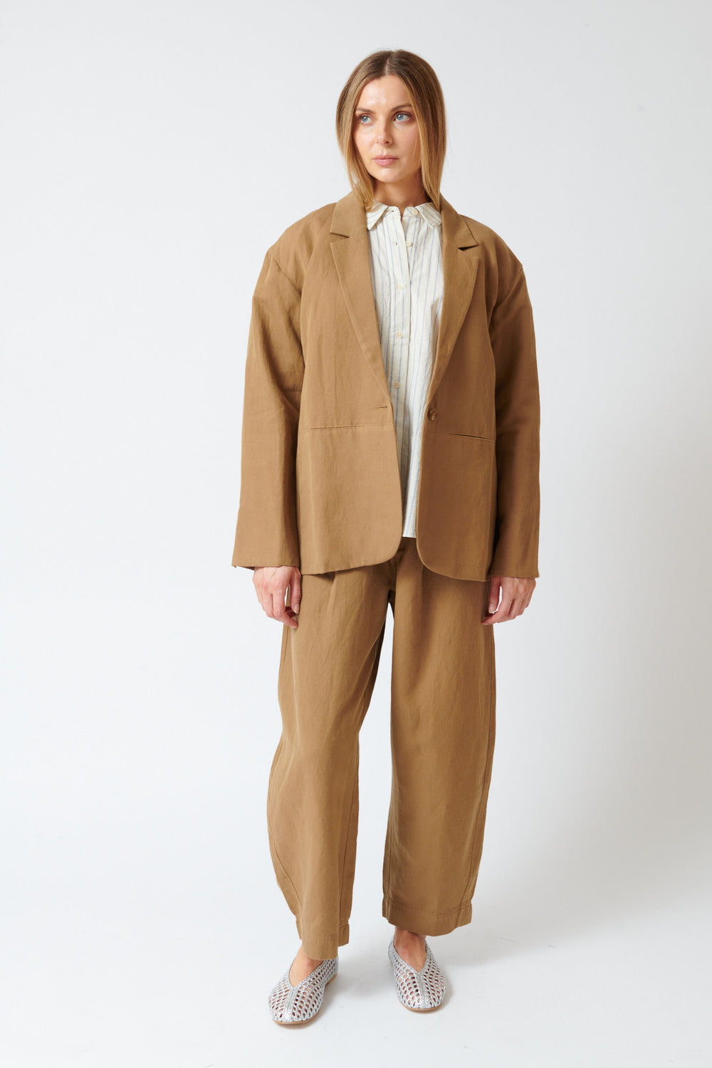 Mari wearing Apiece Apart Bari Crop Trouser front view