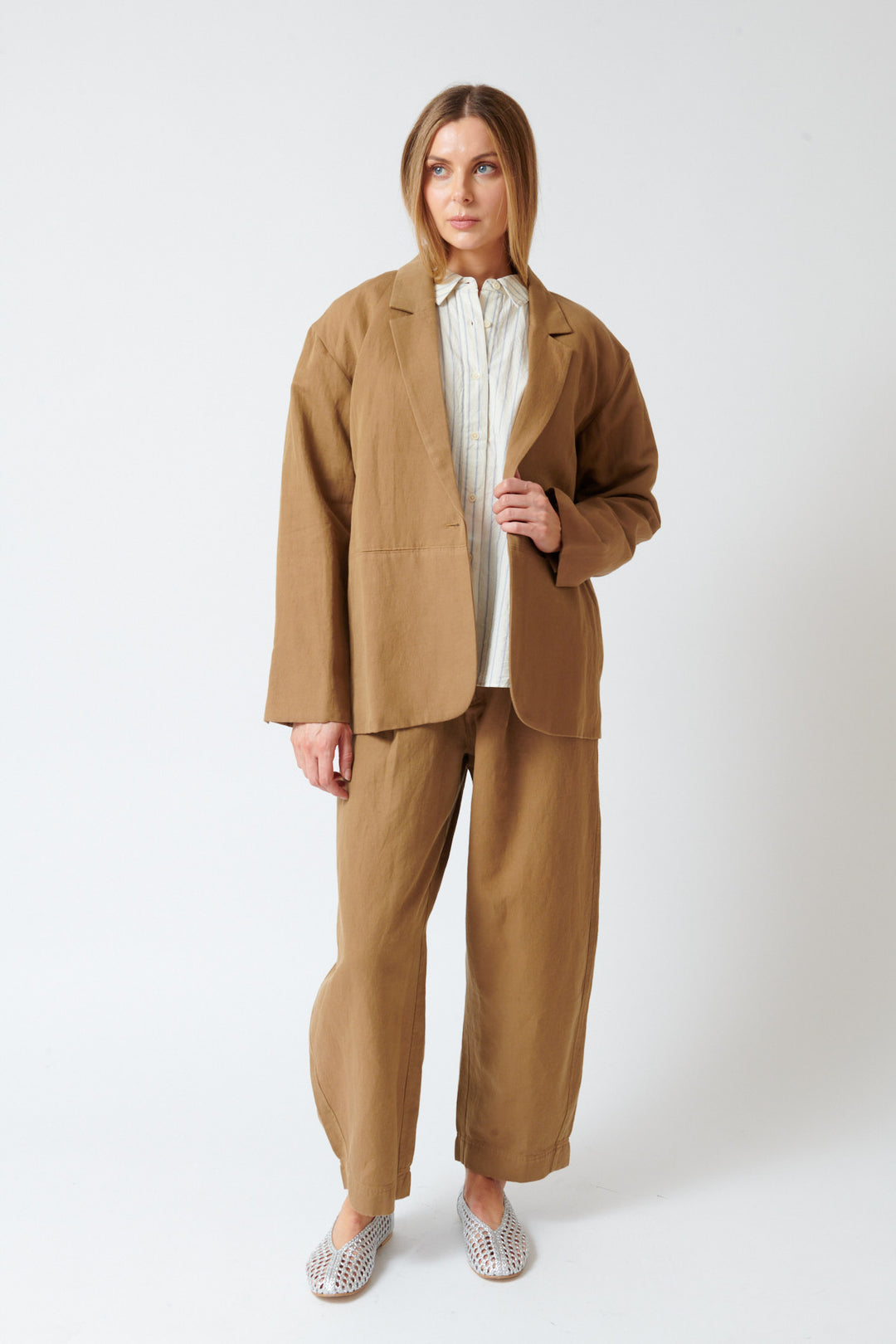 Mari wearing Apiece Apart Bari Crop Trouser front view