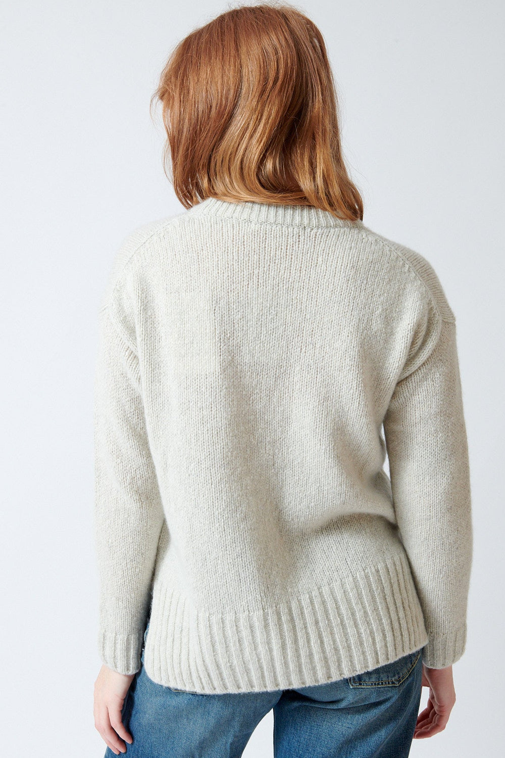 Waverly wearing Evam Eva Cashmere EE Pullover rear view