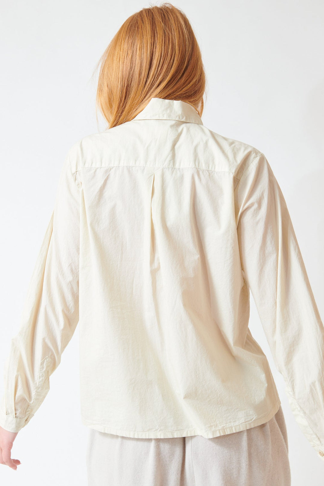 Aysia wearing Labo.Art Sushi Tin Shirt rear view