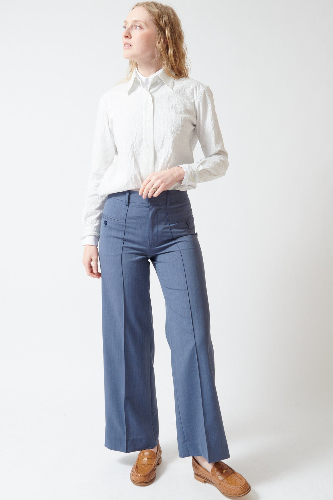 Madi wearing WE-AR4 The Avenue Pant front view