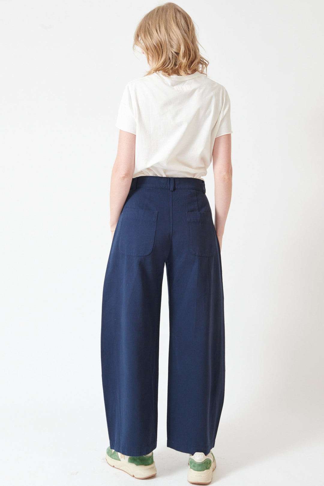 Madi wearing Labo.Art Wan Mel Pants rear view