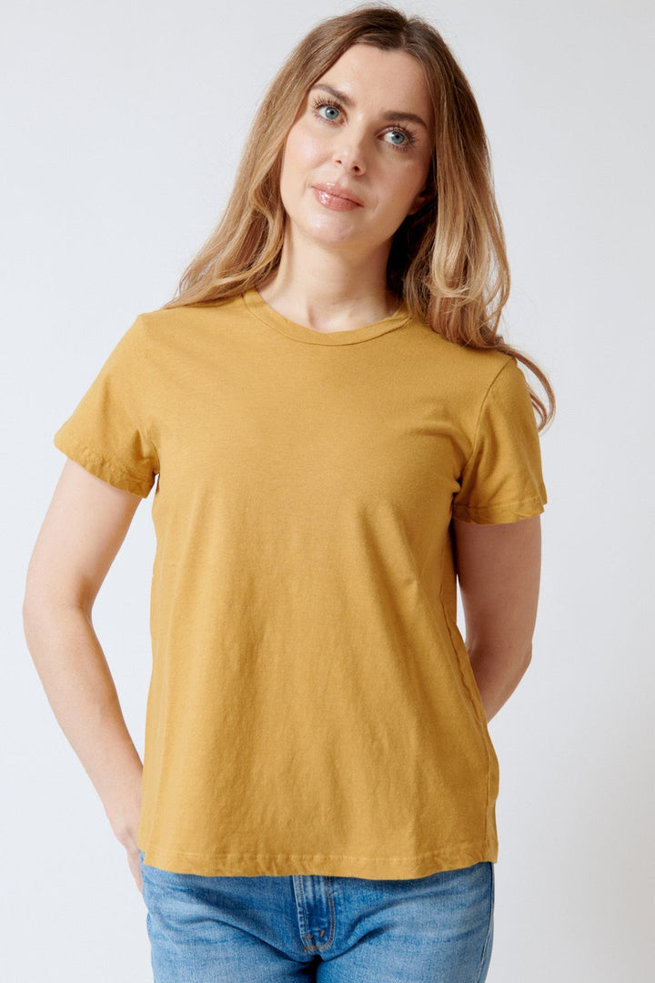 Mari wearing Labo.Art Rico Tee front view