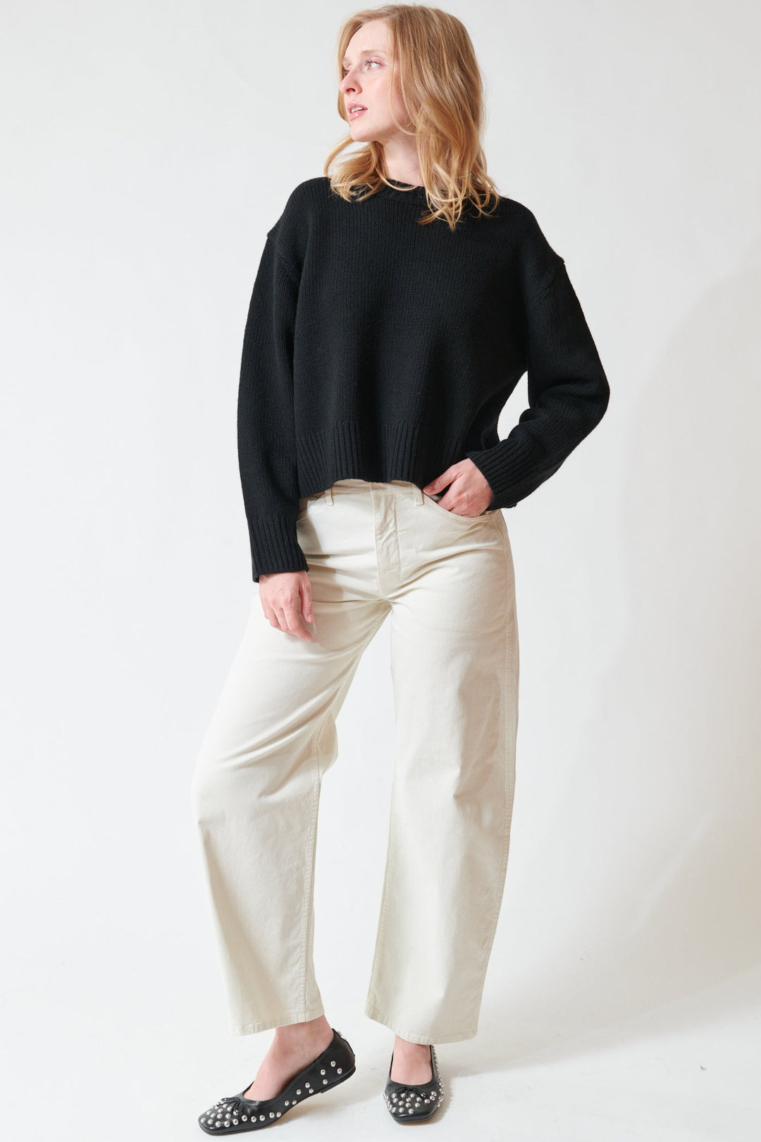 Madi wearing Nili Lotan Tribeca Pant front view