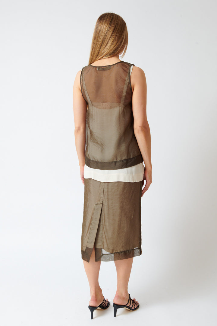Mari wearing Tela Tango Skirt rear view