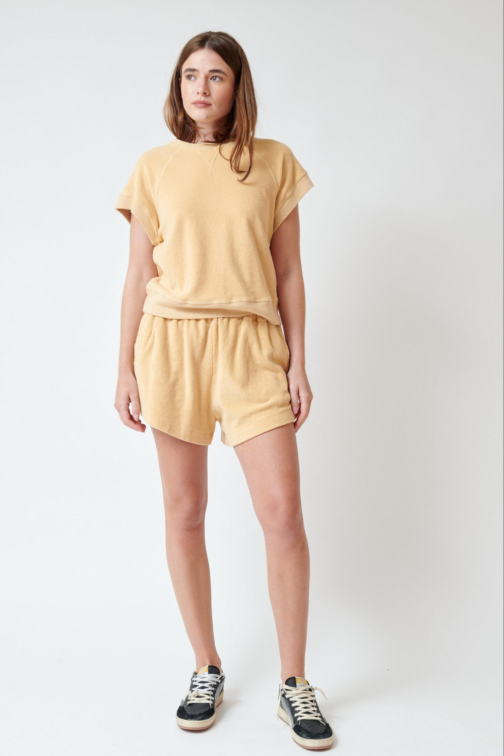 Julia wearing The Great The Micro Terry Swing Short front view