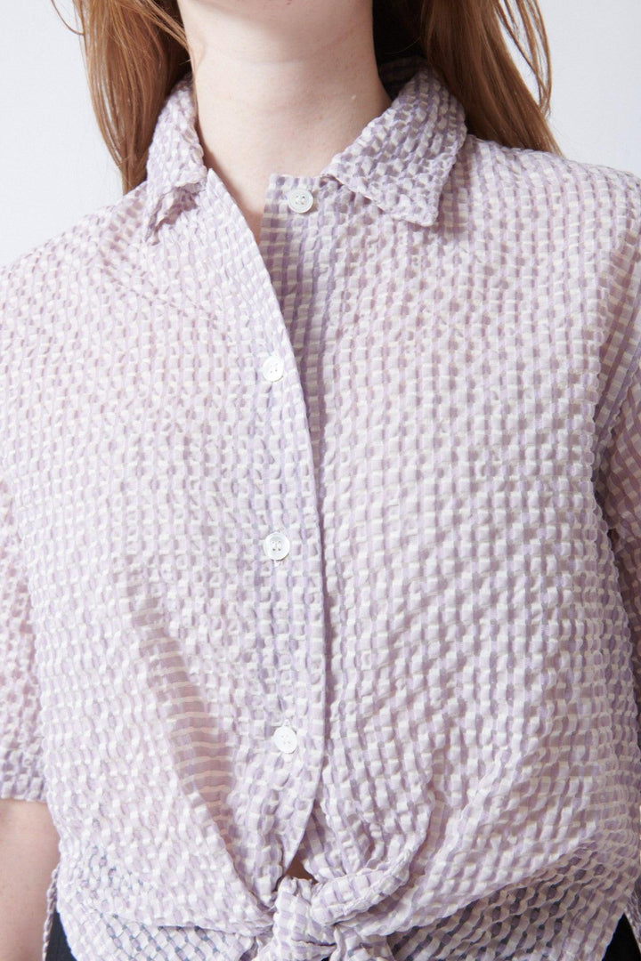 Waverly wearing Tela Plinio Shirt front view