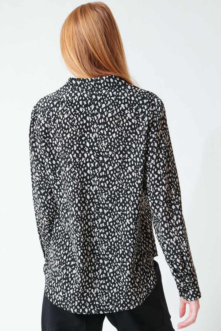 Aysia wearing Nili Lotan Gaia Slim Shirt rear view