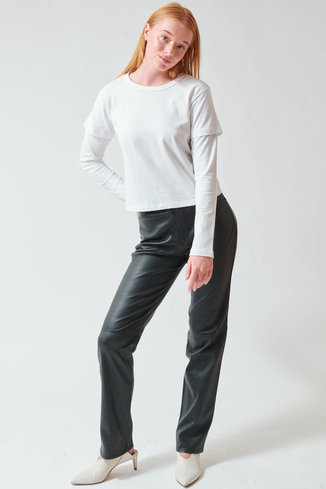 Aysia wearing SPRWMN 5 Pocket Slim Straight front view