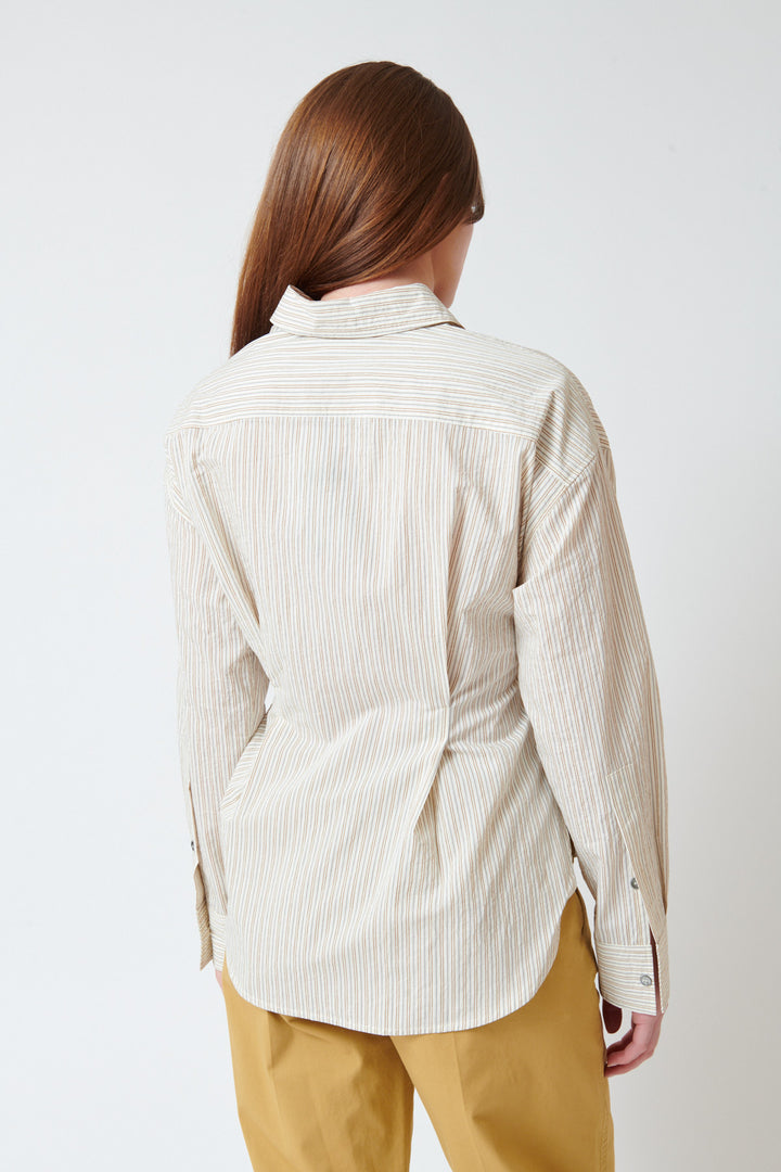 Julia wearing Tela Wheel Shirt rear view