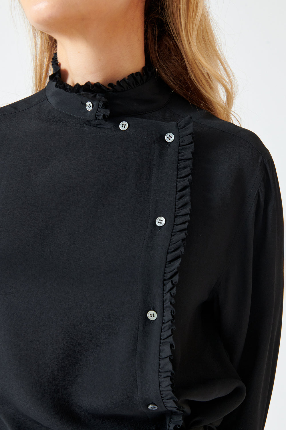 Mari wearing N°21 Side Button Ruffle Blouse front/detail view