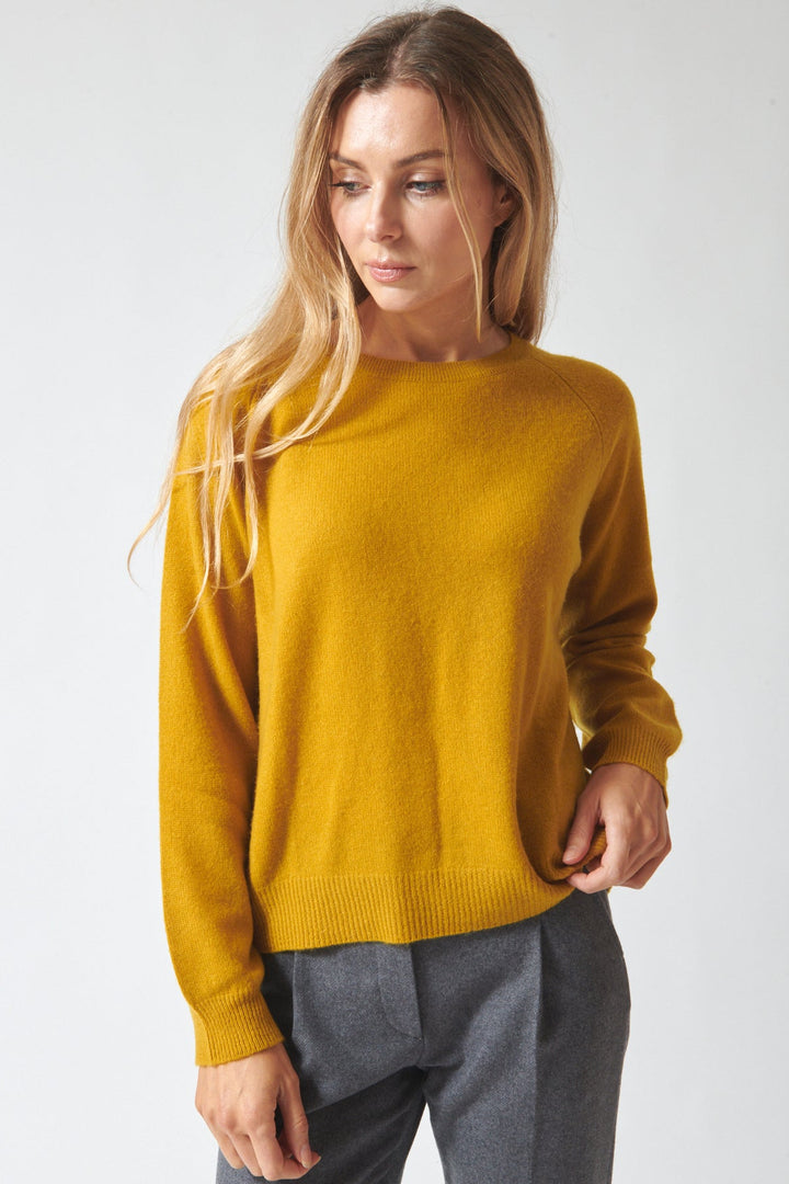 Mari wearing Jumper 1234 Cashmere Crop 1234 Crew front view