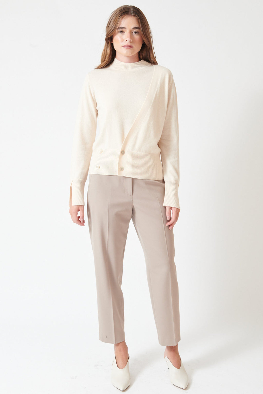 Julia wearing Seventy Essential Seven Zero Trouser front view