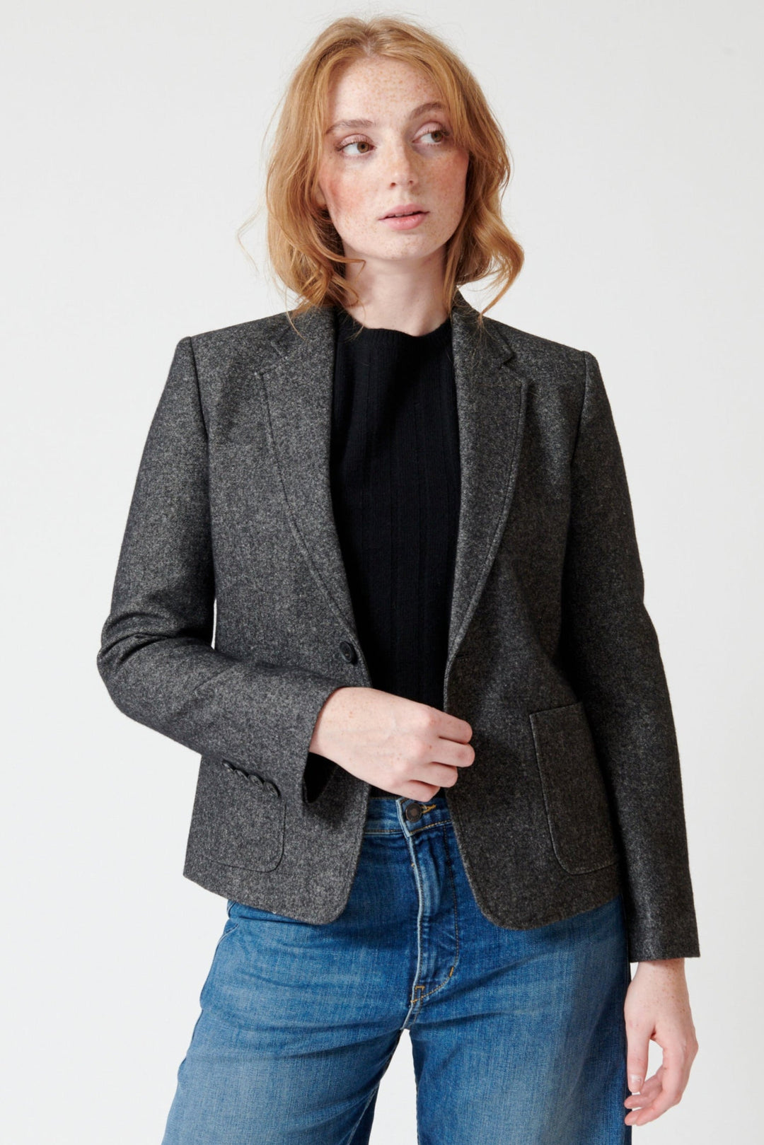 Waverly wearing Nili Lotan Holden Blazer front view