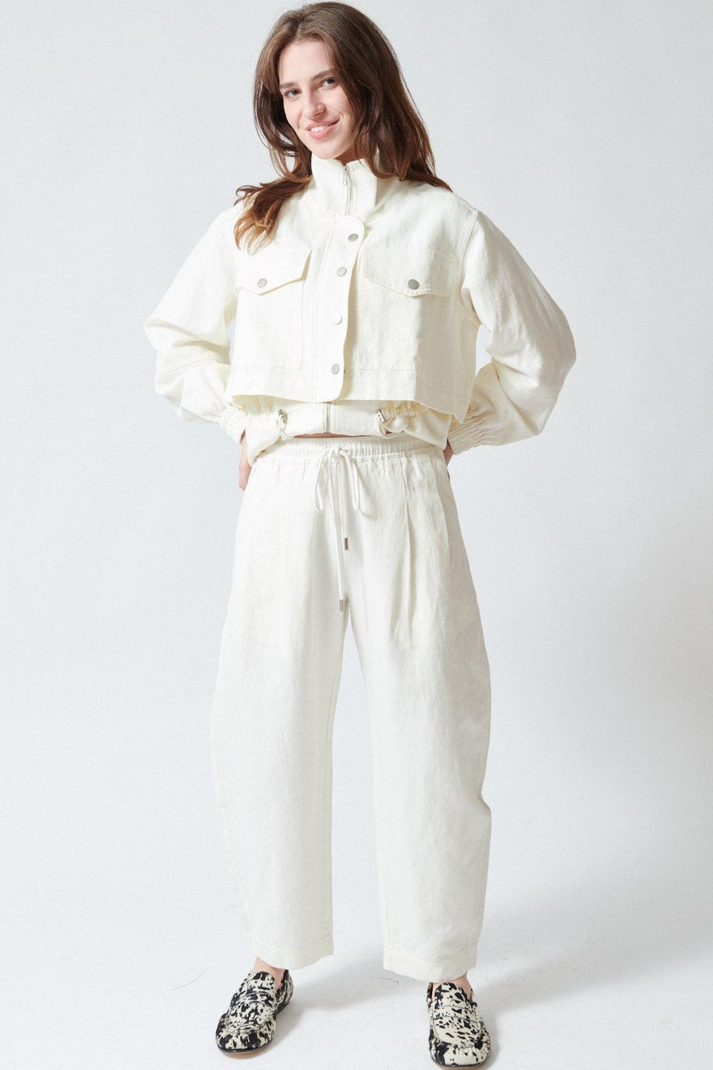 Sophie wearing Apiece Apart Everyday Pull On Pant front view