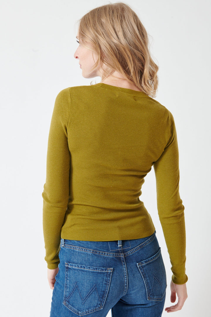 Madi wearing White + Warren Superfine Cashmere Blend Henley rear view