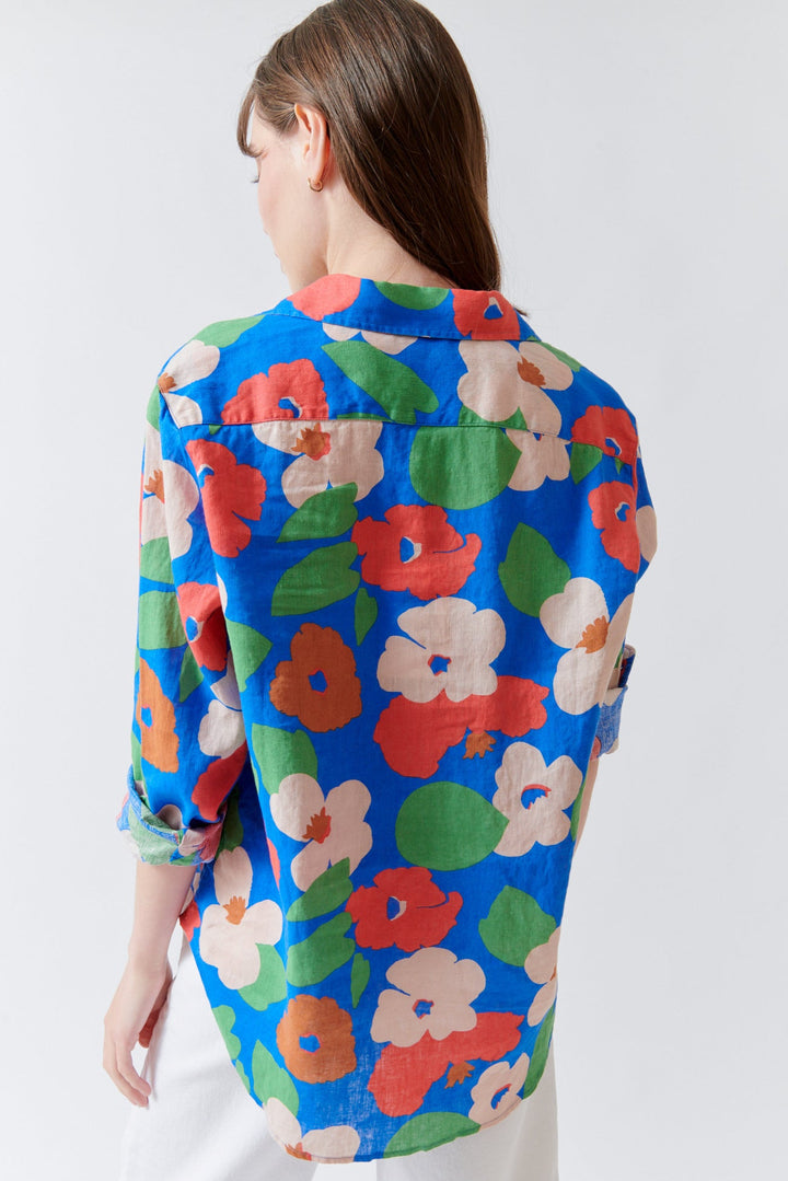 Angela wearing Frank & Eileen Eileen Relaxed Button Up Shirt rear view