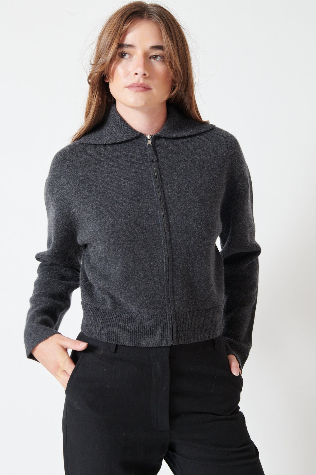 Julia wearing Allude Wool Cashmere Blend Zip Jacket Sweater front view