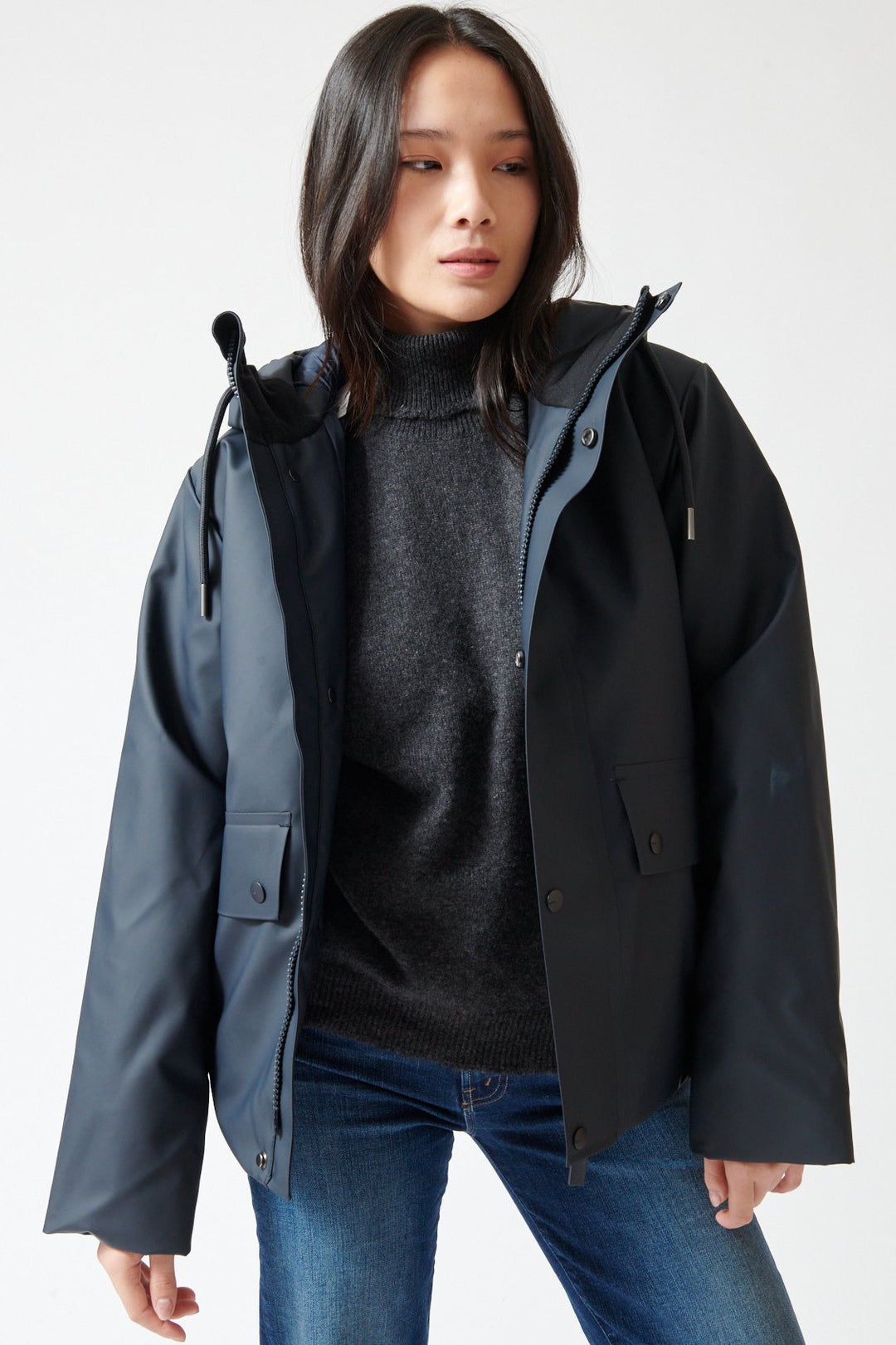 Lilly wearing Rains Nome Short W Parka front view