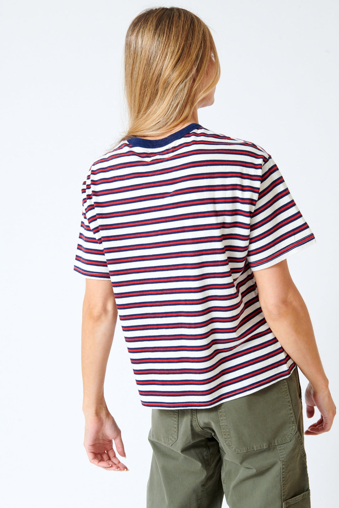 Mari wearing Xirena Paulina Tee rear view