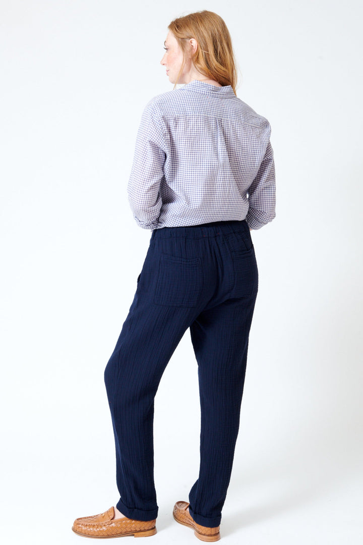 Waverly wearing Xirena Dallon Pant rear view