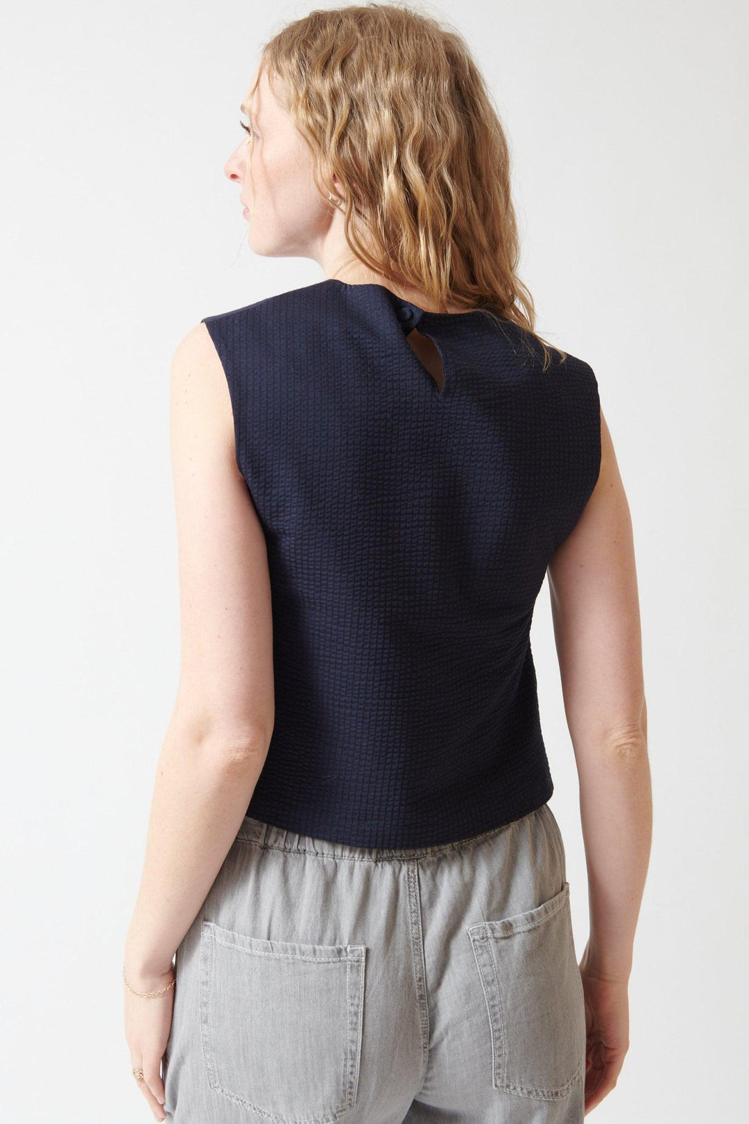 Madi wearing Harris Wharf Coolmax Seersucker Top rear view