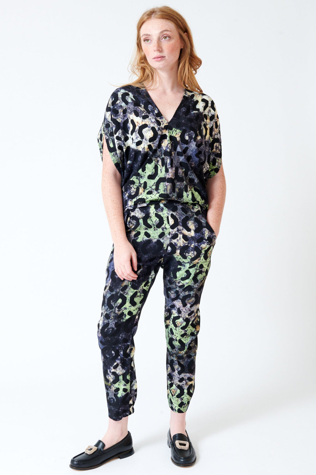 Waverly wearing Zero + Maria Cornejo Gabi Silk Moss Print Pant front view