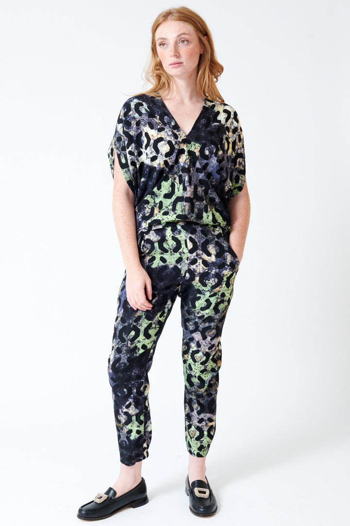 Waverly wearing Zero + Maria Cornejo Gabi Silk Moss Print Pant front view
