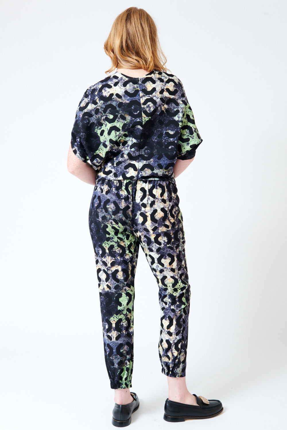 Waverly wearing Zero + Maria Cornejo Gabi Silk Moss Print Pant rear view