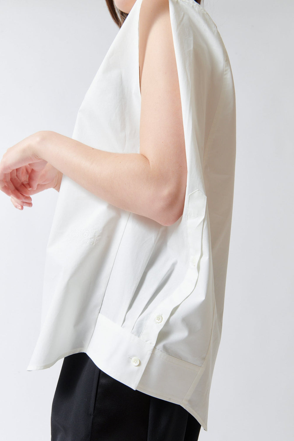 Angela wearing MM6 Maison Margiela Cotton Poplin Capelet Shirt side view