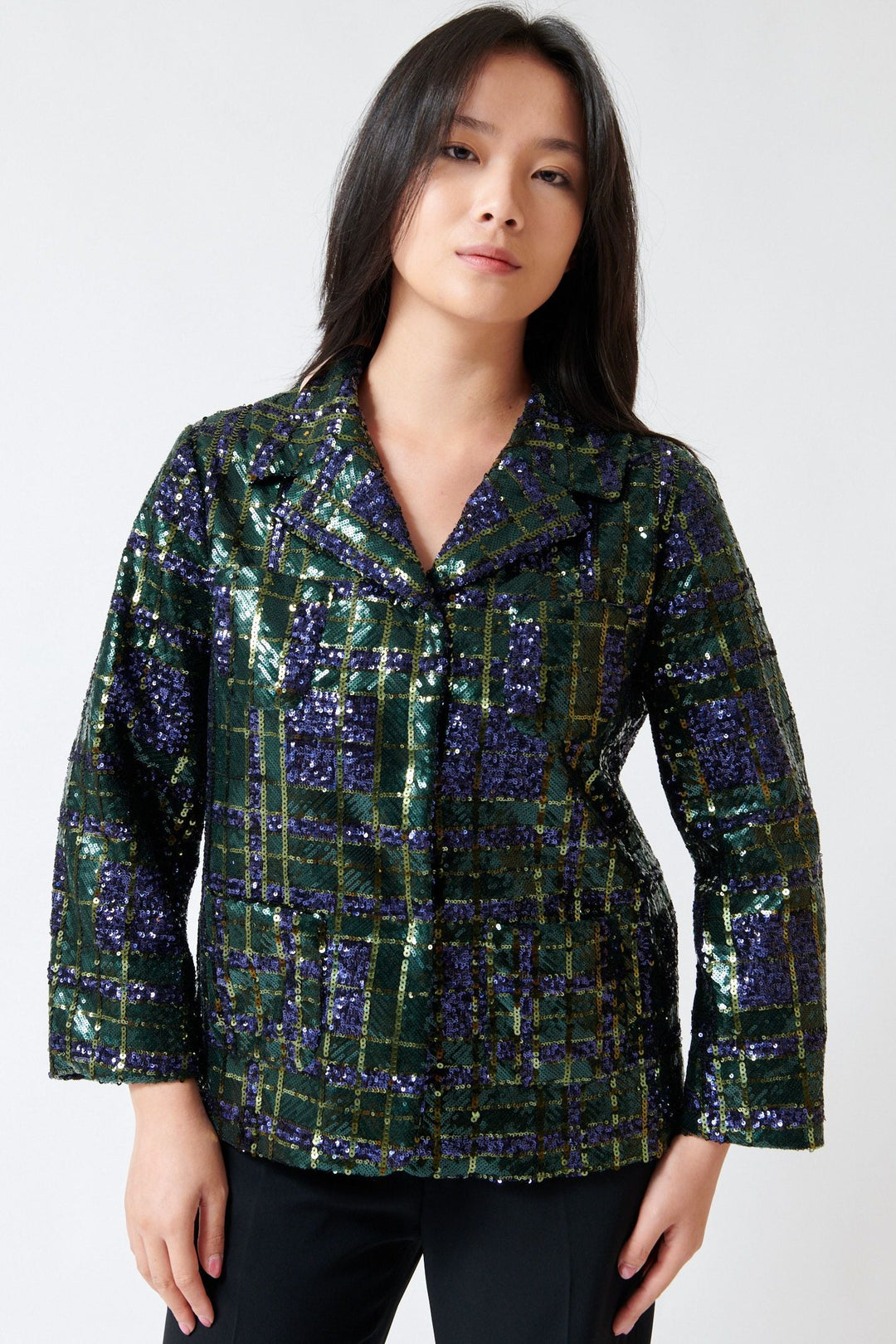 Lilly wearing N°21 Stuck On You Sequin Jacket front view